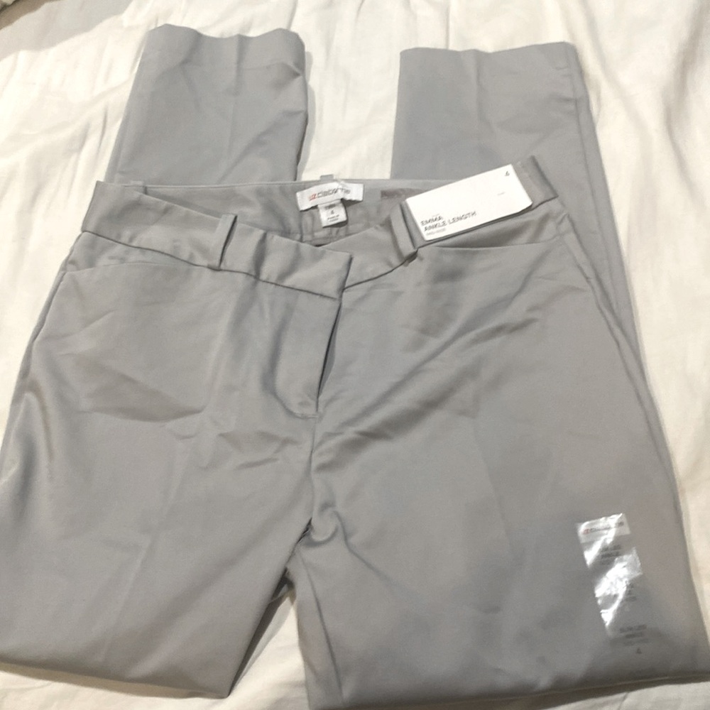 Liz Claiborne NWT Emma pant size 4 gray